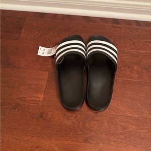 Adidas Unisex Aqua slide. No original box Mens 11\Women12 and Mens  8/ Womens 9